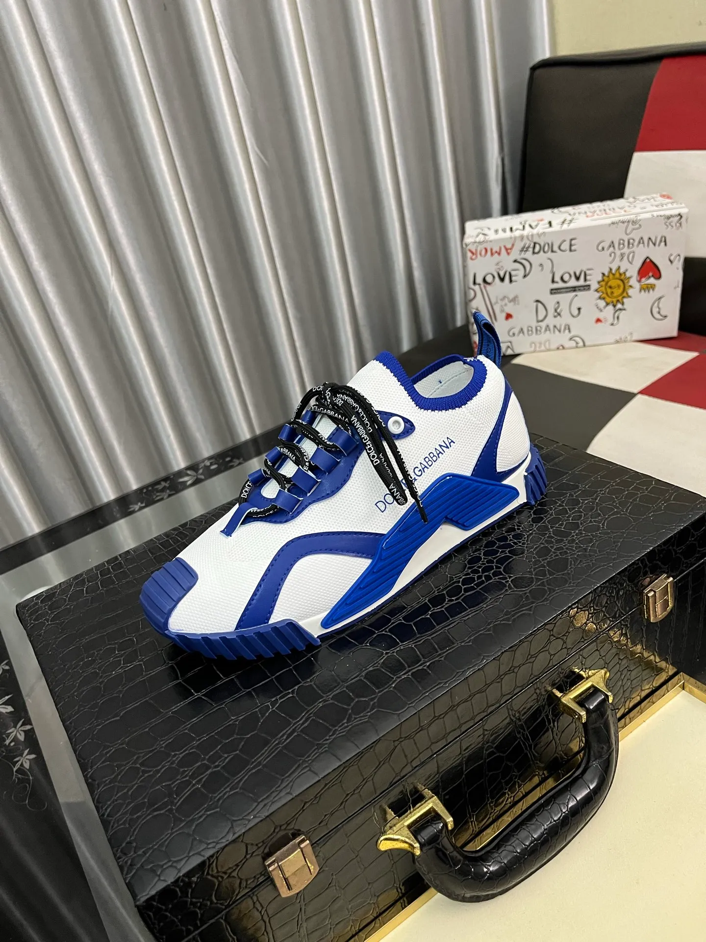Men's Men's Shoes💰420⌚️⌚️Dolce&Gabbana••DG✔️Men's Sports•Casual Shoes. Original goods from top counters. Original imported cowhide, multi-material splicing design ➕Imported cowhide lining, cowhide feet ➕Original TPR elastic outsole. Size: 35-46